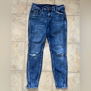Silver Jeans Avery Ankle Distressed Skinny Size 29